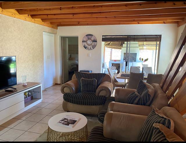 4 BEDROOM FREEHOLD FOR SALE IN RAVENSWOOD